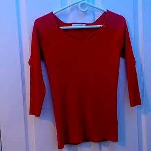 Women’s Elegant red mid sleeve sweater